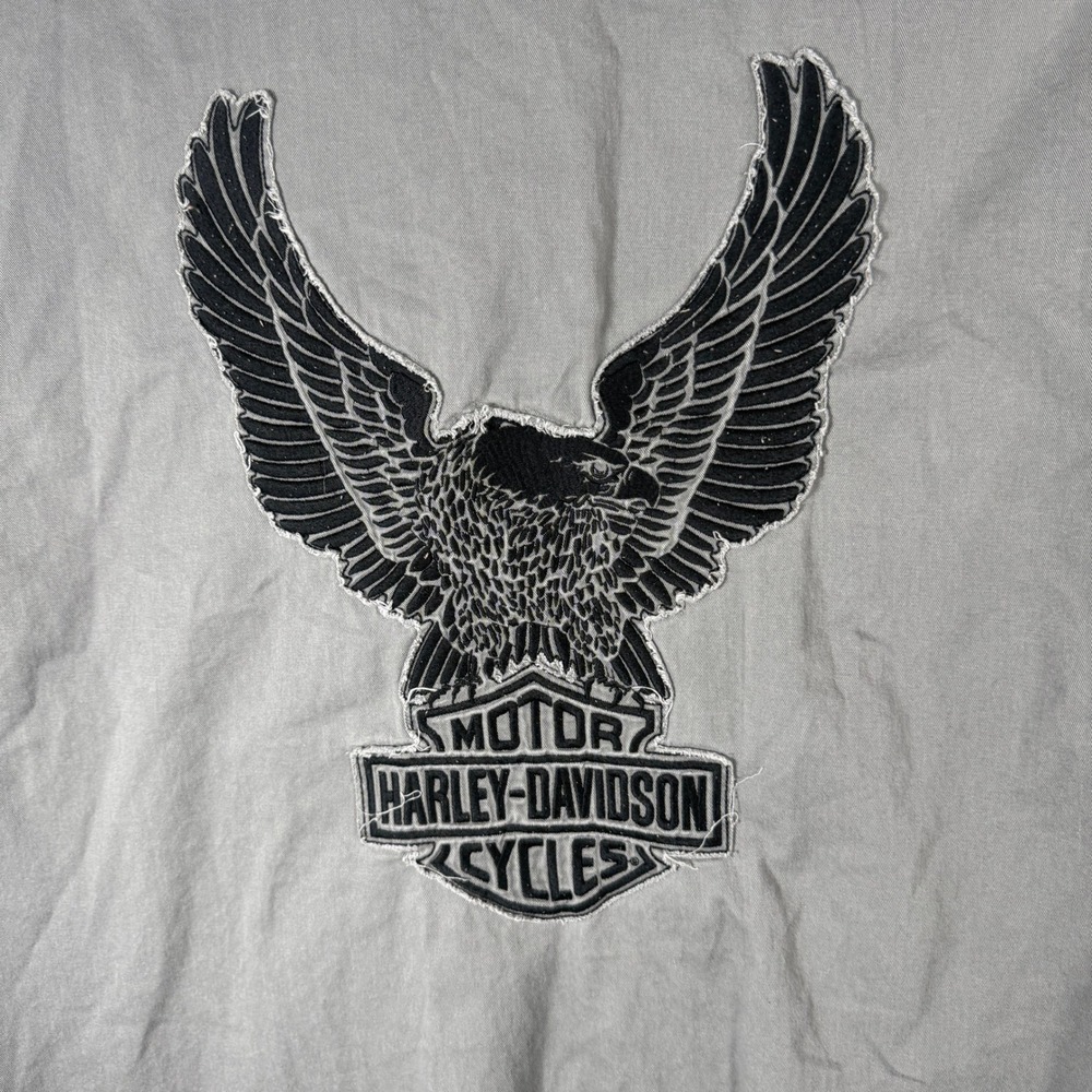 Harley-Davidson Shirt Mens 2XL Gray Eagle Graphic Short Sleeve Biker Moto Button - Picture 2 of 9